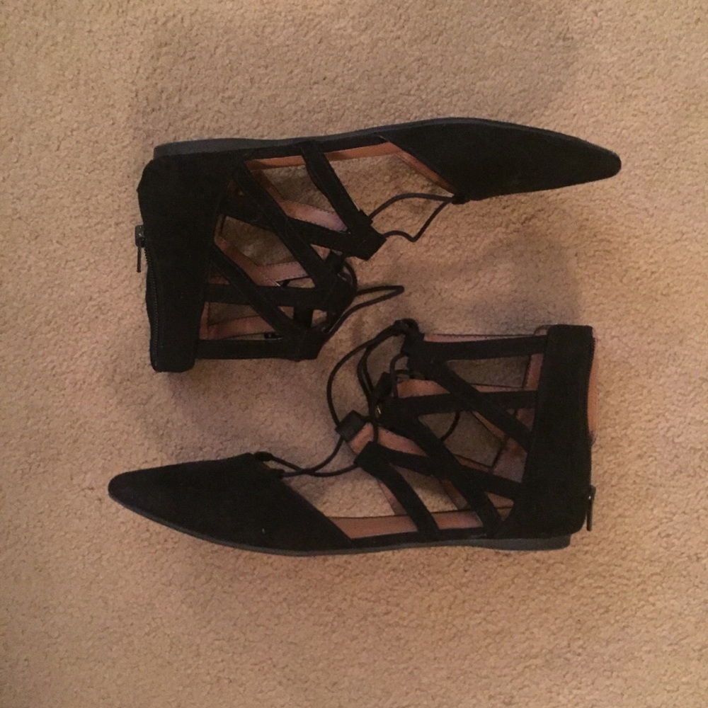 Mossimo Black Cut Out Flats with Tie